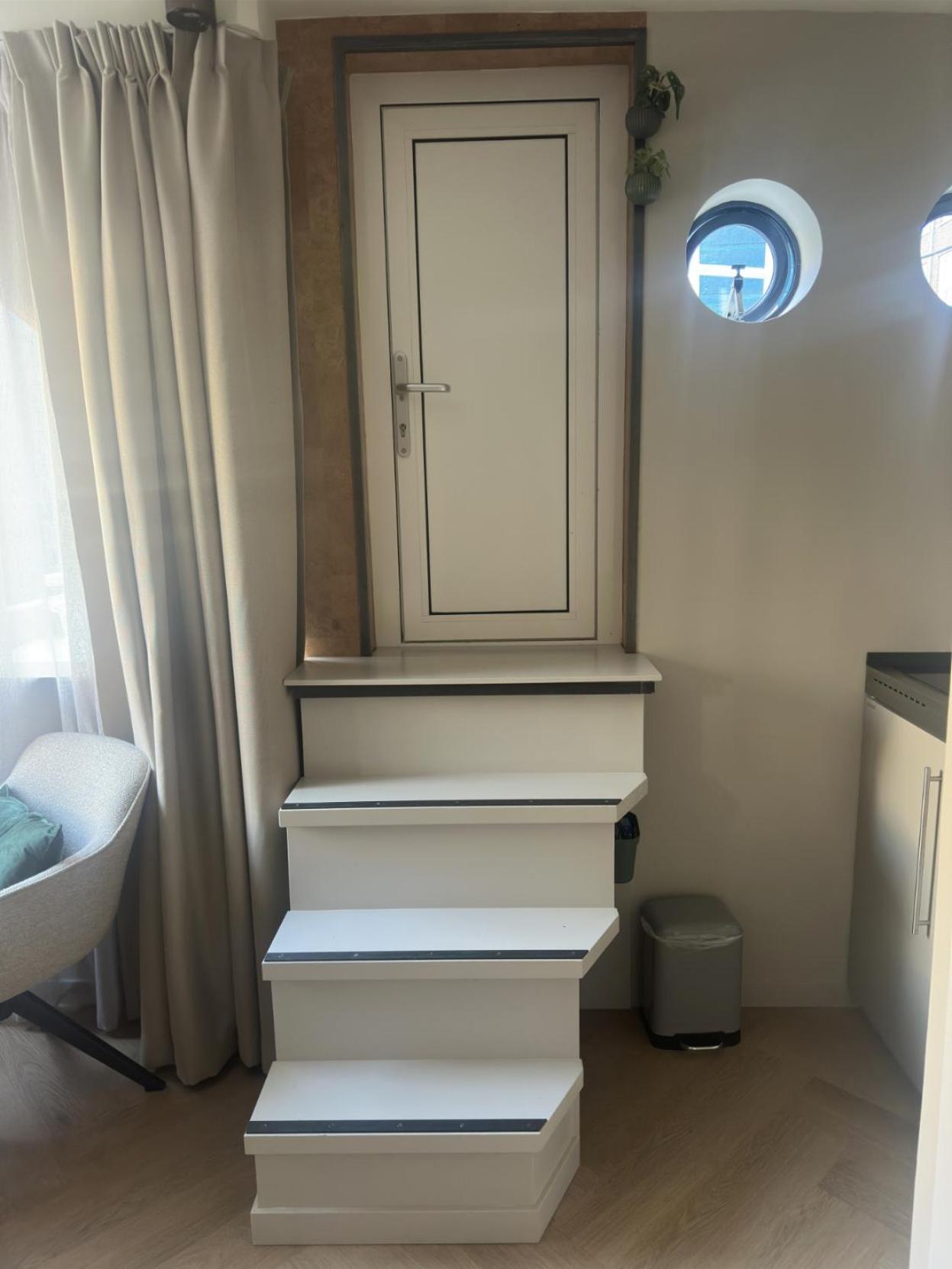 Houseboat Bnb The Floating Nest Amsterdam Exterior photo